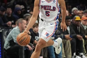 金年会官网关键时刻费城76人调整名单以备欧篮联；刷新队史纪录环节打磨；话题不断；数据趋势出现新变化的简单介绍